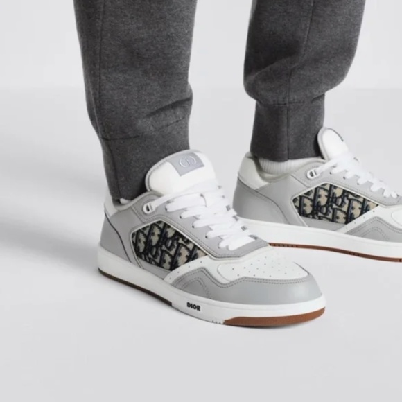 B27 LOW-TOP SNEAKER - Picture 1 of 7